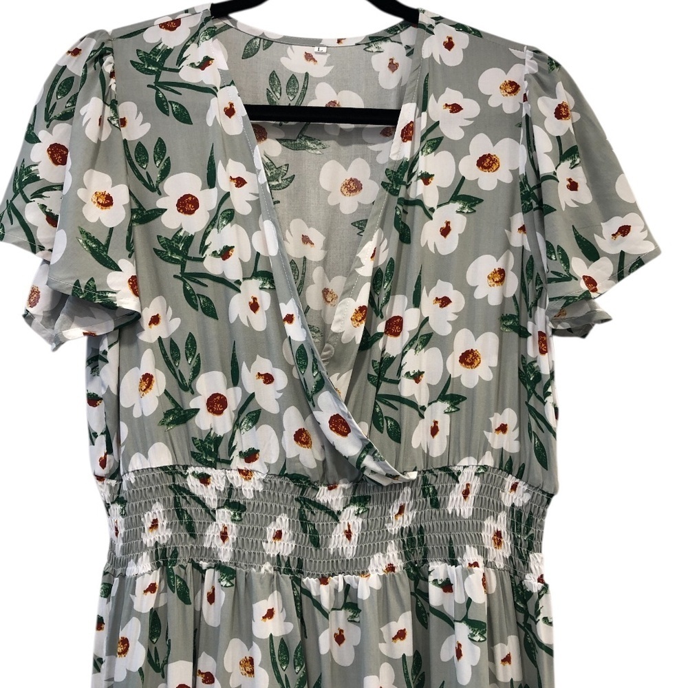 Women’s Floral Print V-Neck Maxi Dress - Picture 3 of 8